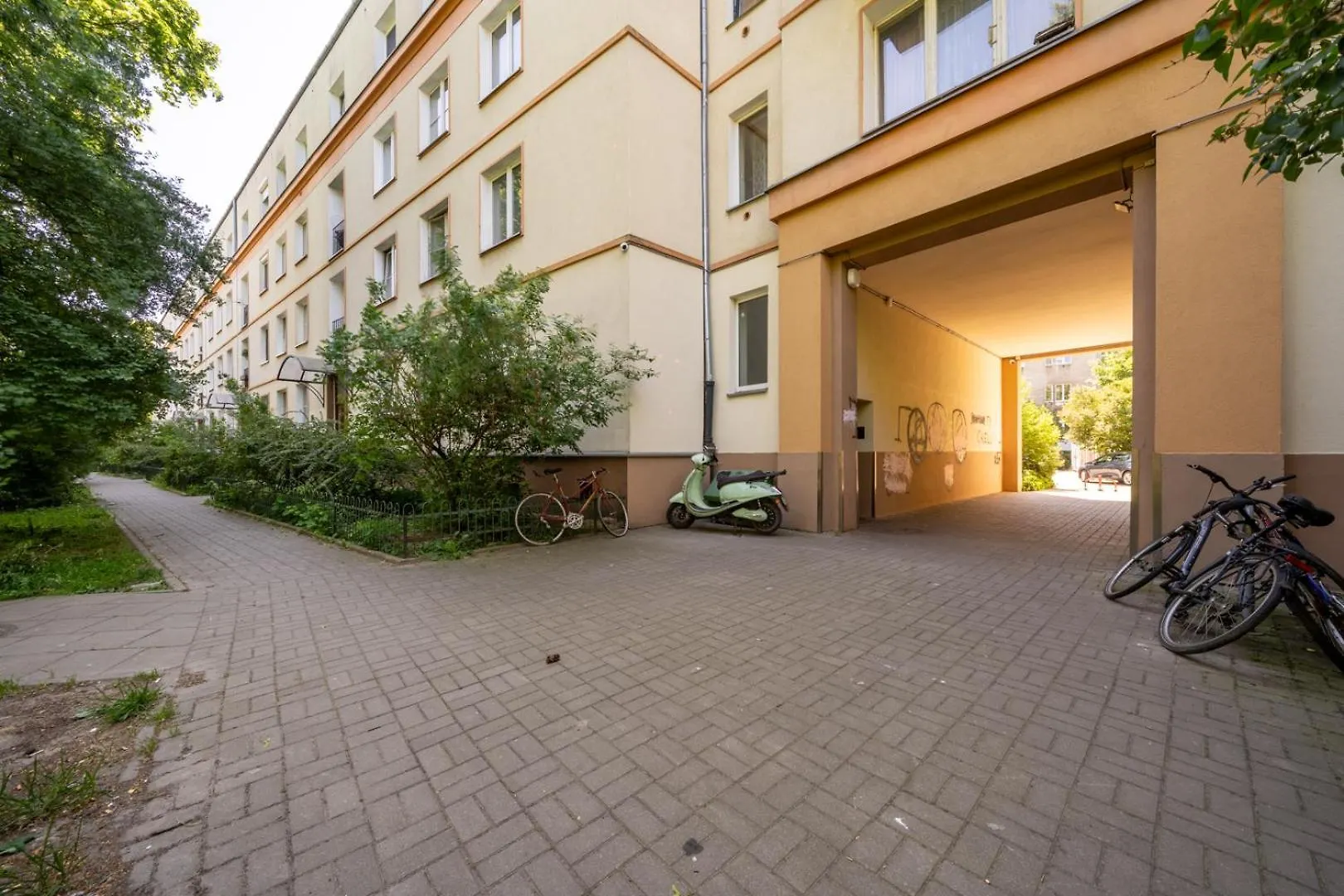 Warsaw Studio - Parks & Metro Nearby - By Rentujemy